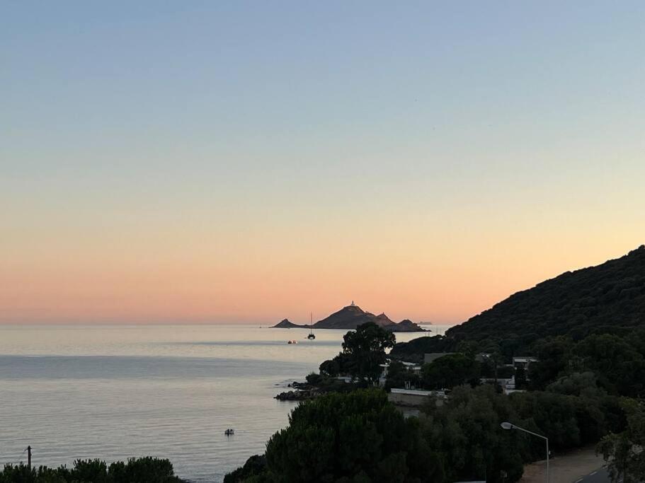 Bel App T2 En Bord De Mer Vue Sanquinaires Piscine أجاكسيو المظهر الخارجي الصورة